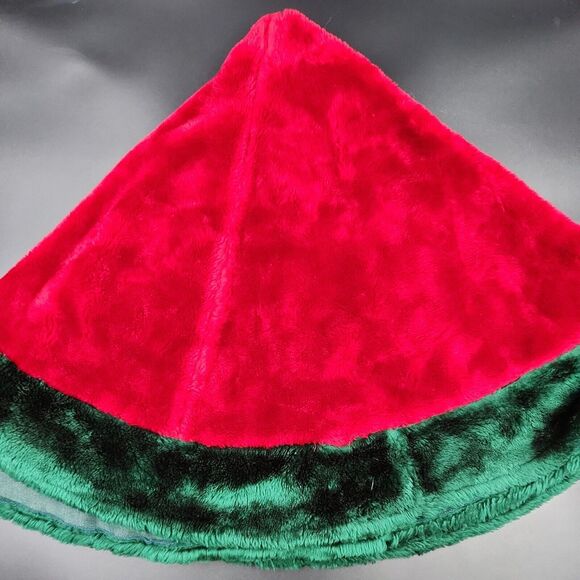 Vintage Christmas Tree Skirt Velvety Red Green Faux Fur Large 48 in 4 Foot Plush - Picture 6 of 11